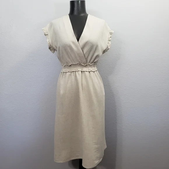 chinese dress ladies Pre-Loved Monteau, Women's Pleated Sleeve Stripe Top, Navy/White, Size M –  Elle & Beck main image 0